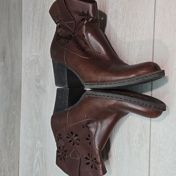 Born Women Ivy Goose Ankle Leather Heels Boots shoes sz 8 - Picture 9 of 12